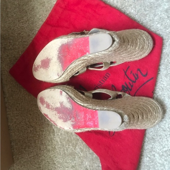 Red bottoms - Picture 5 of 6